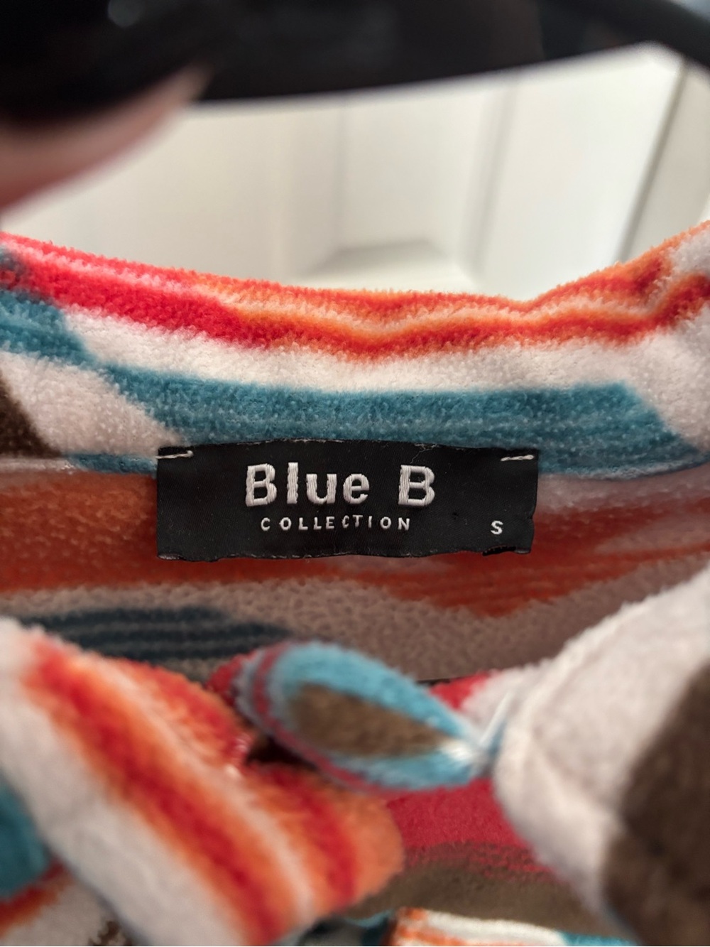 Women's Multi-Color Patterned Fleece Jacket - Picture 2 of 3